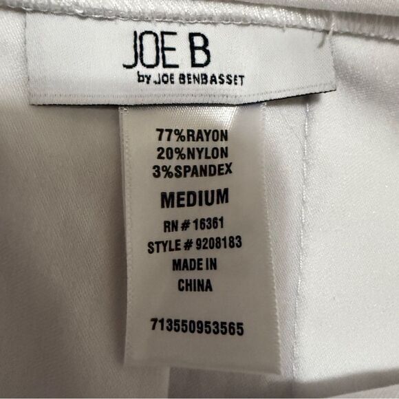 Joe Benbasset Women’s White Pleated Mini Skirt Size Medium - Picture 4 of 4